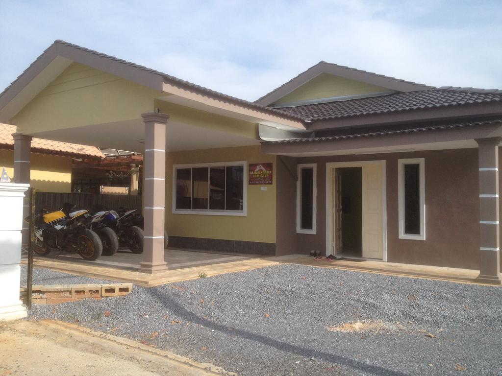 Hajjah Norma Homestay Kangar Exterior photo